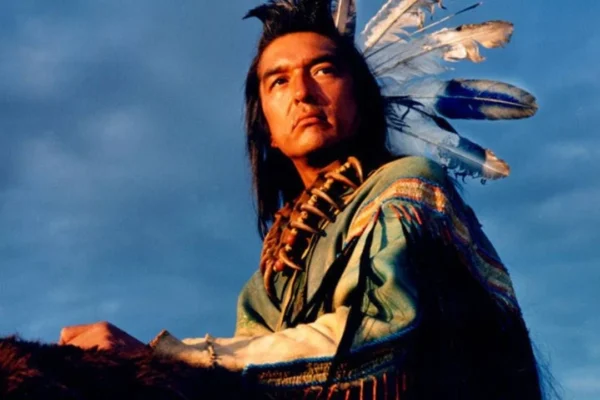 Kurtarla Dans filminin yıldızı Graham Greene’...