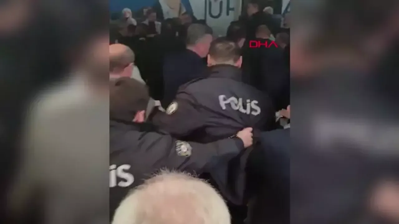 Bursa Büyükşehir Belediye Başkanı’na saldırı girişimi!