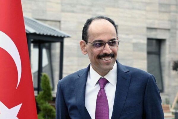 MİT Başkanı Kalın, Pakistan’ı ziyaret etti MİT Başkanı Kalın, Pakistan’ı ziyaret etti