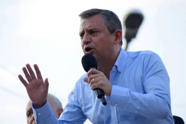 Özel’den TMO’ya ‘üzüm’ tepkisi ve çağrı: 120 liray...